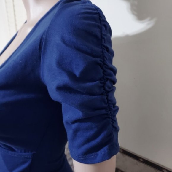 Colt Story Blue Short Sleeve Criss Cross V-Neck Top Size S NWT - Picture 3 of 5